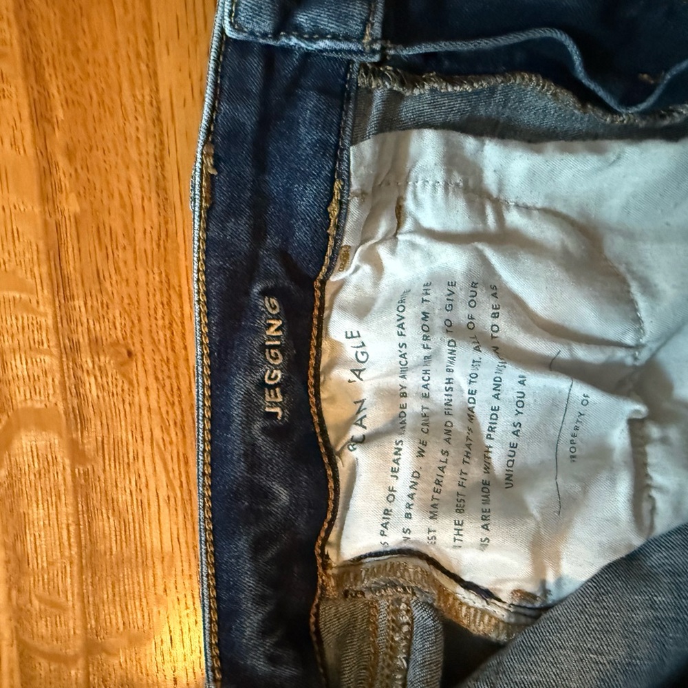American Eagle Outfitters Women's Dark Blue Ripped Skinny Jeans - Picture 4 of 4